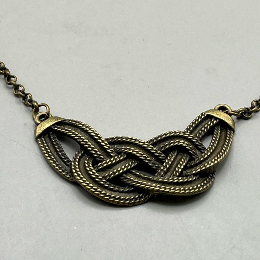 Elegant Gold-Tone Braided Necklace
